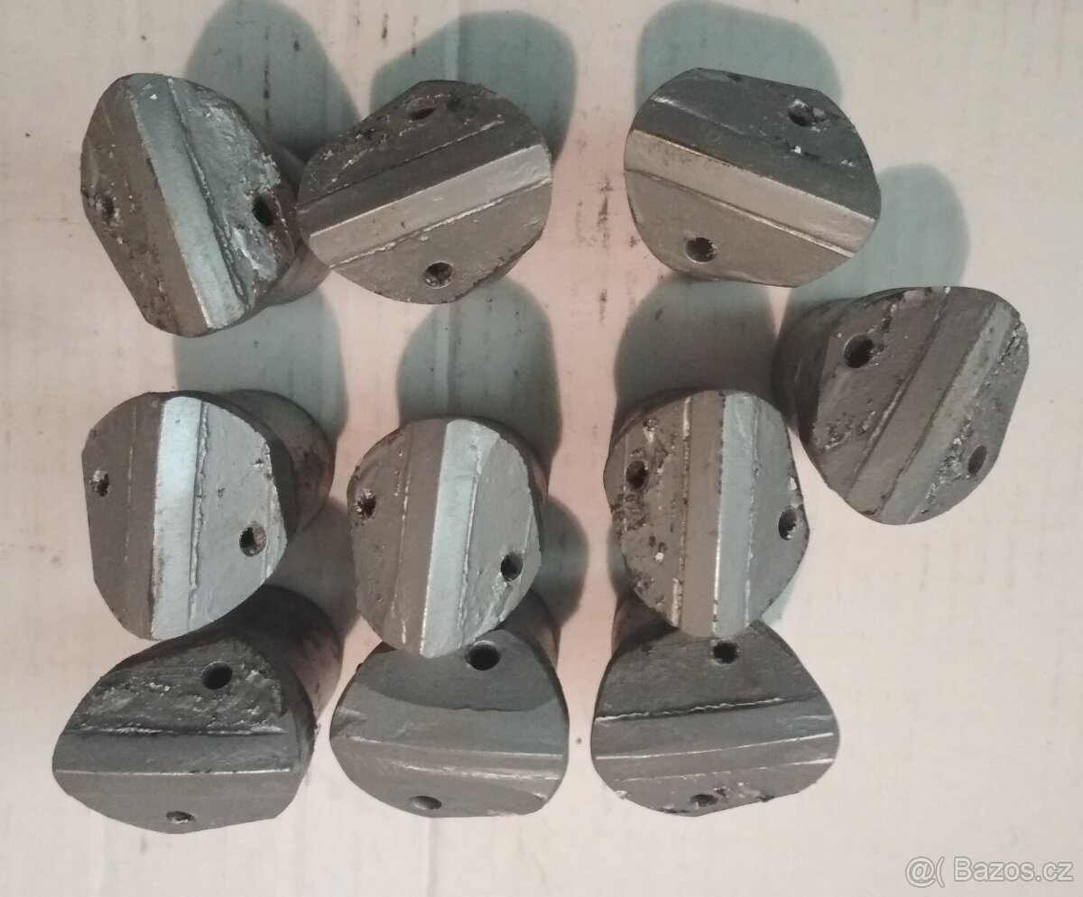 vrtací korunka jednobřitá pr.40/22 - 2