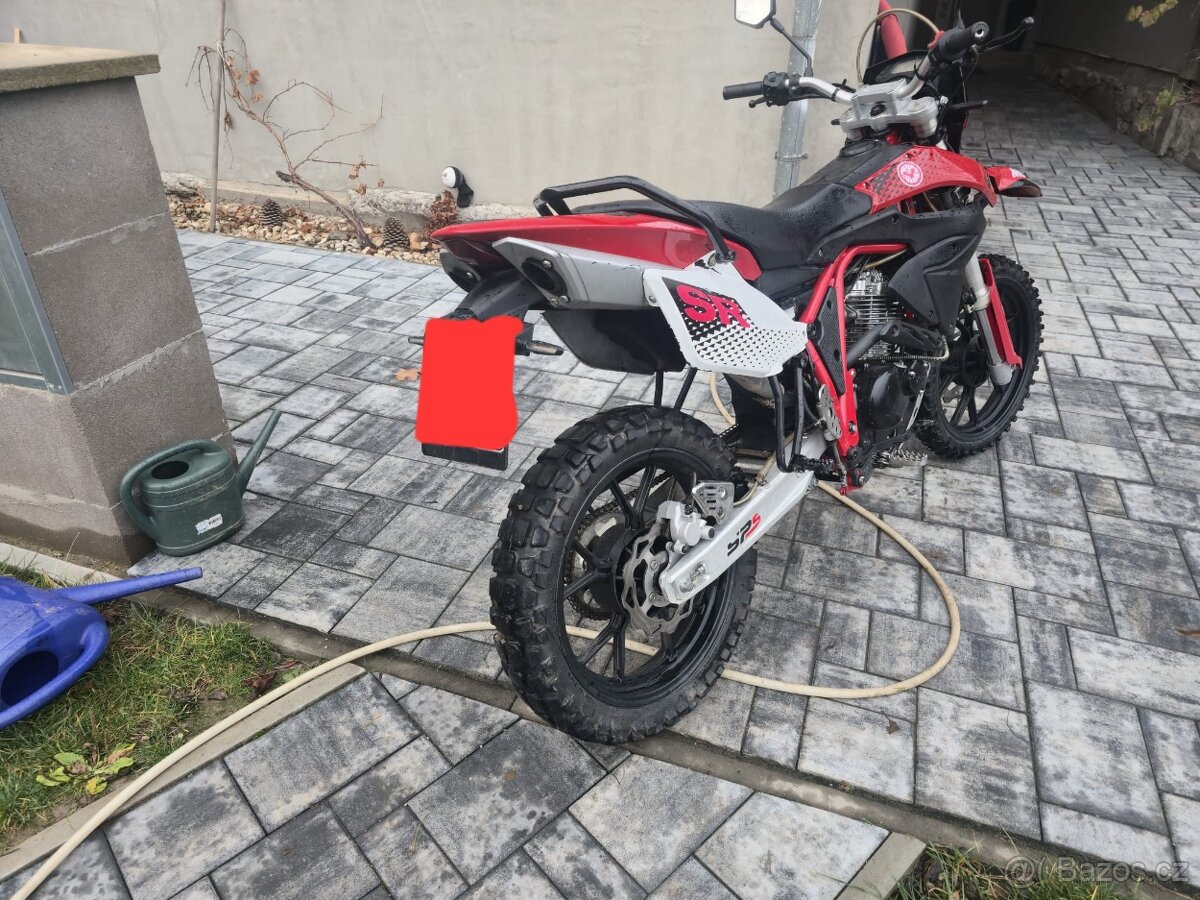 Yuki sr 125i 2017 4400km - 2