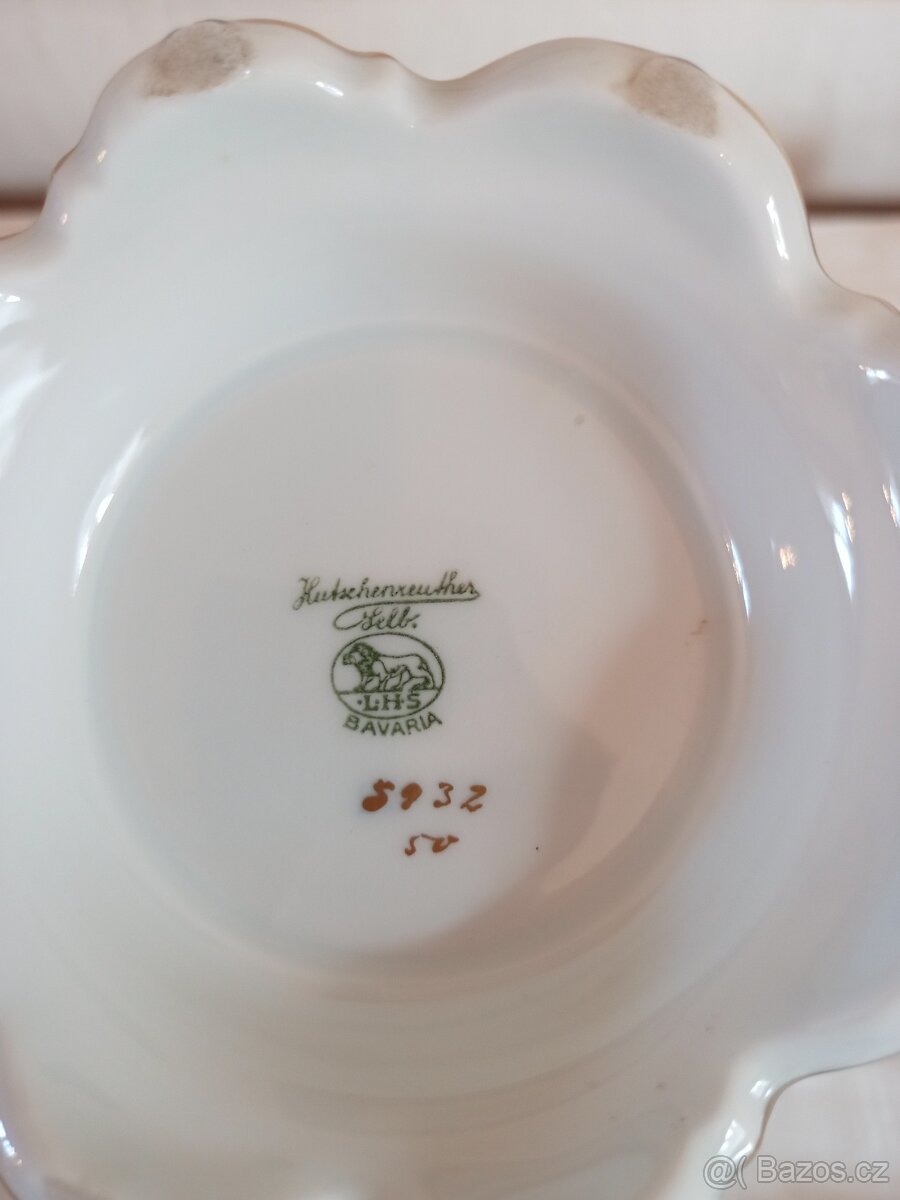 č.28 Prodám vázu - 2