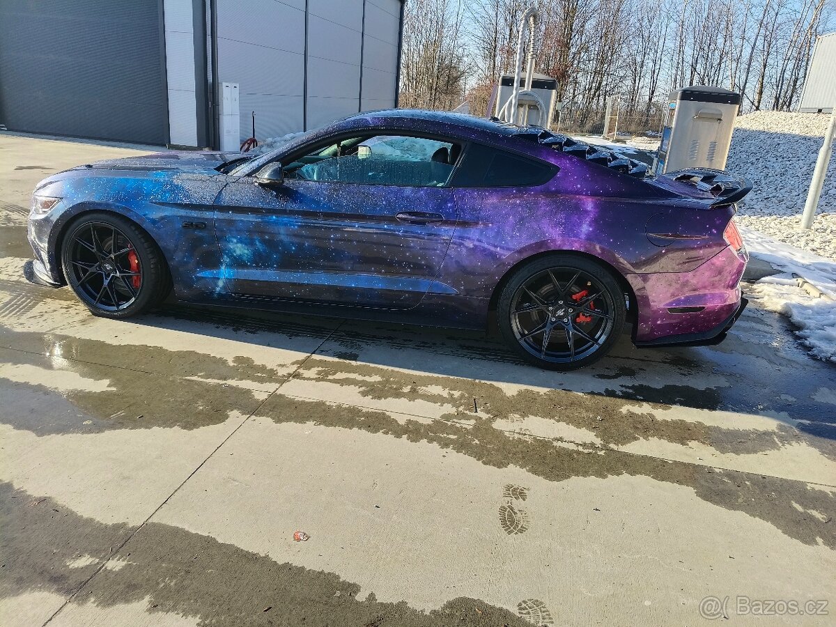 Ford Mustang 5.0 V8 - 2