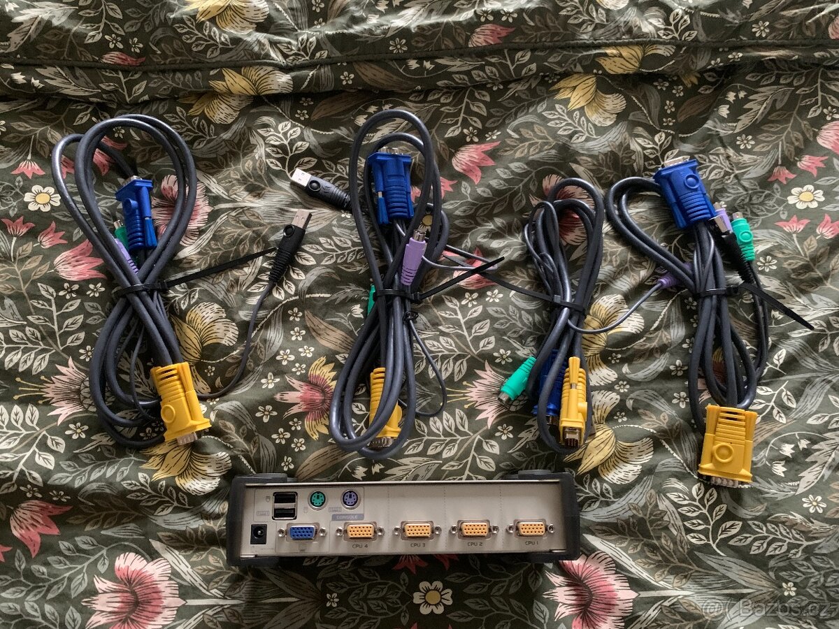 Aten CS84U - 4 portový KVM switch - 2