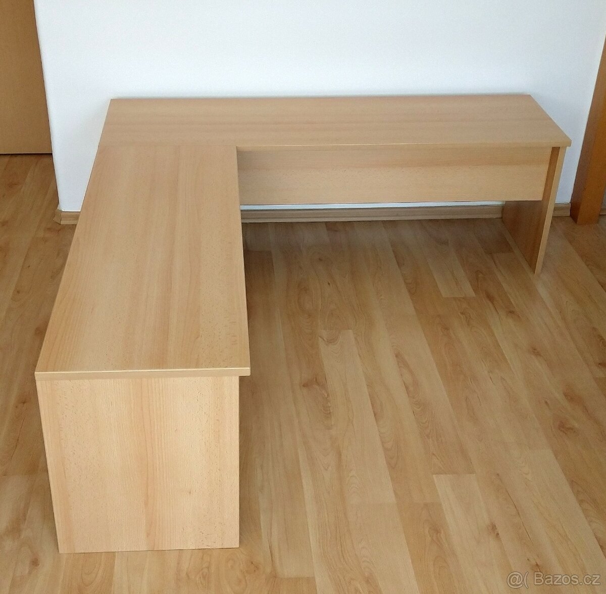 Jídelní kout - 2 lavice + konferenční stůl - 2