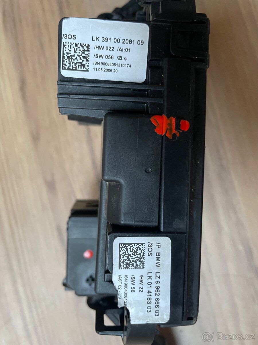 BMW e87 kombinovaný přepínač / páčky pod volant - 2