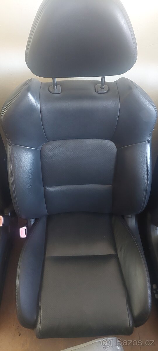 Sedačky Subaru Legacy/Outback - 2