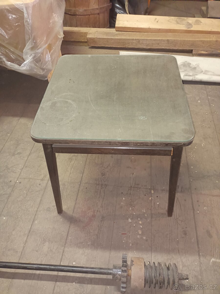 Stolek - 2