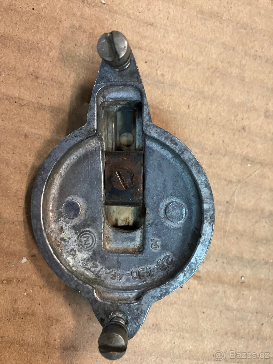 ČZ deluxe-krytka spínačky - 2