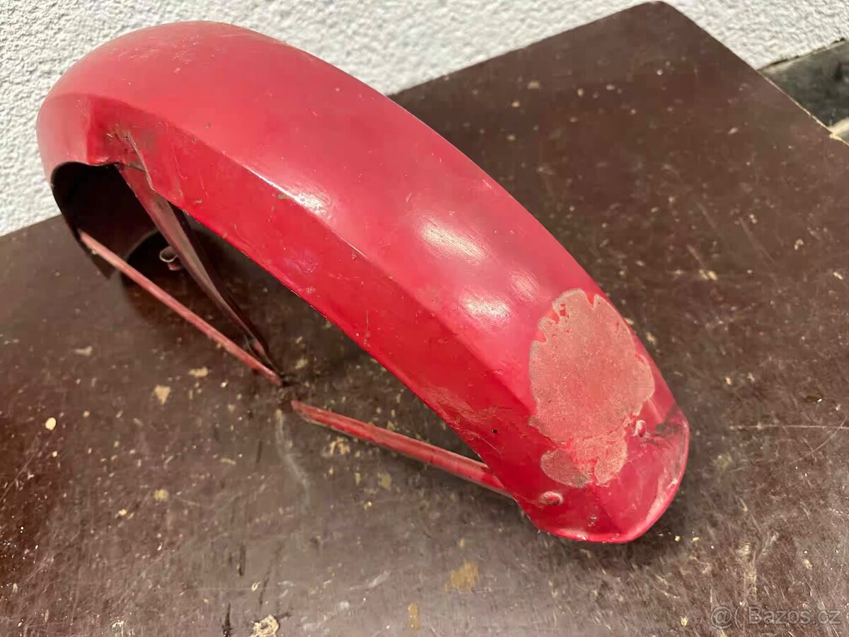 Predám zachovalý prední blatník JAWA 350/634 350/472 - - 2