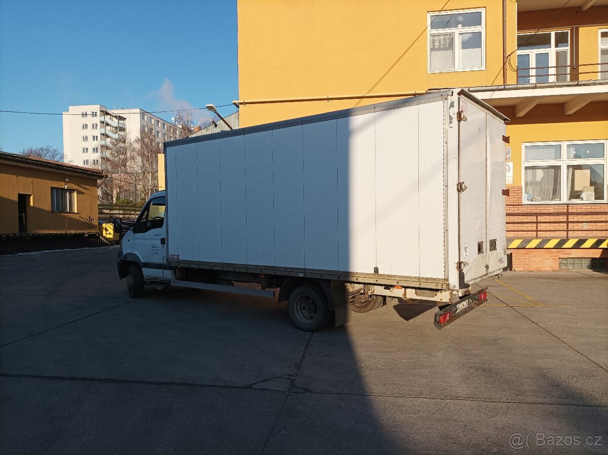 RENAULT MASCOTT SKŘÍŇOVÝ 2.9 D 6000KG - 2