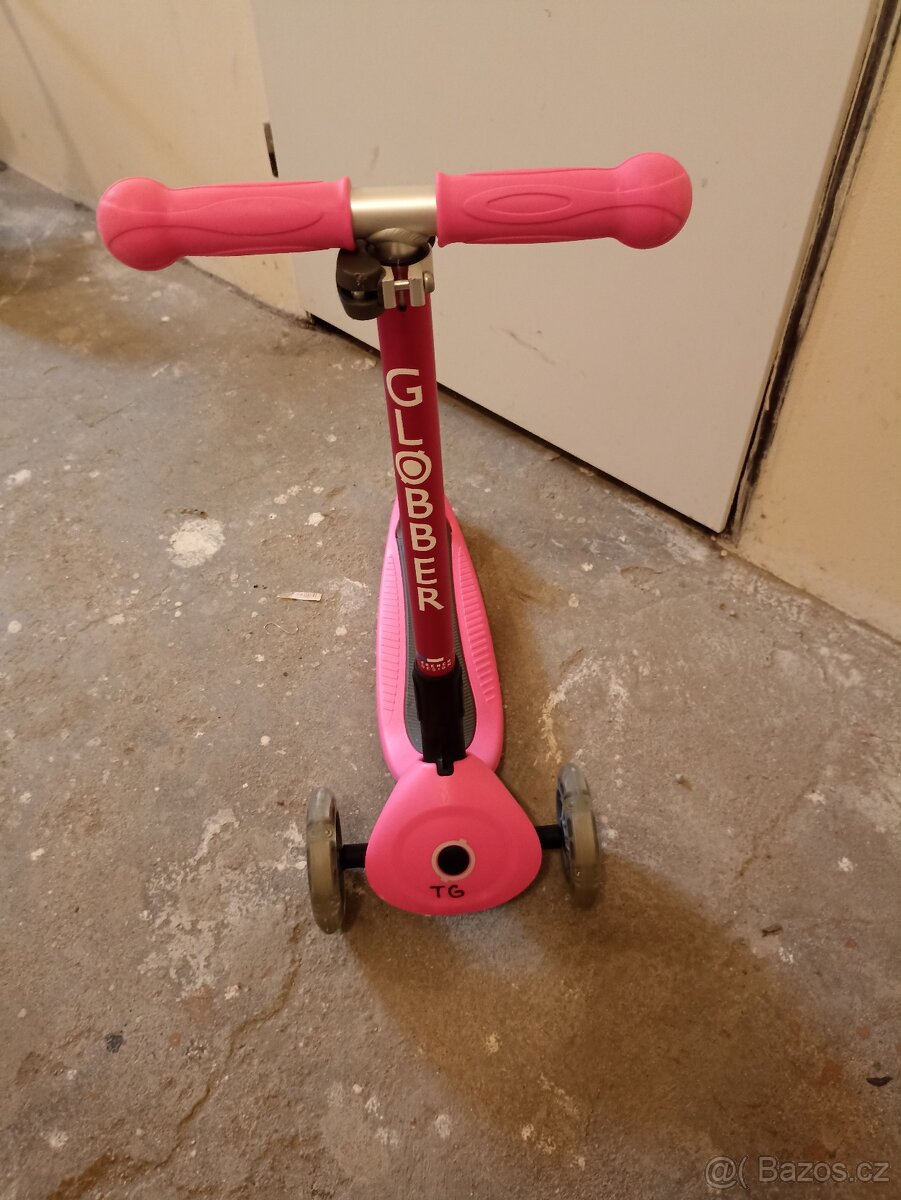 Koloběžka Globber růžová - 2