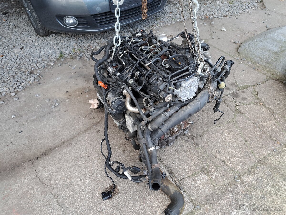 Motor 1.6 tdi 77 kW, CAYC, kompletní - 2