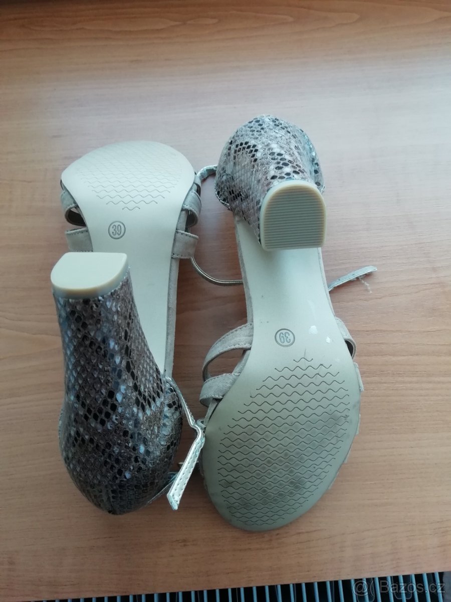 dámské boty Baťa vel. 39, nové, nenošené - 2