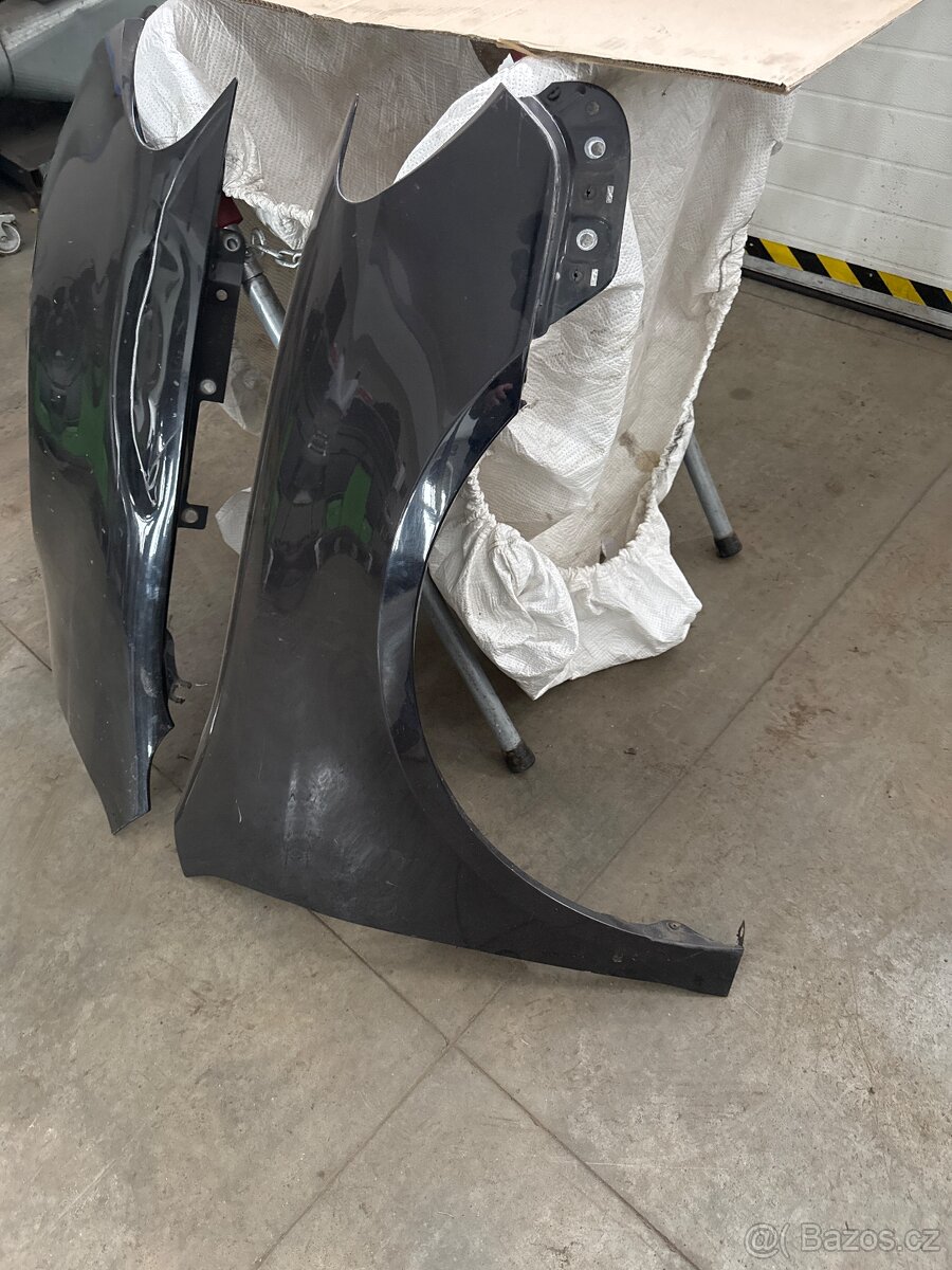 VW Golf 6 combi L a P blatník - 2
