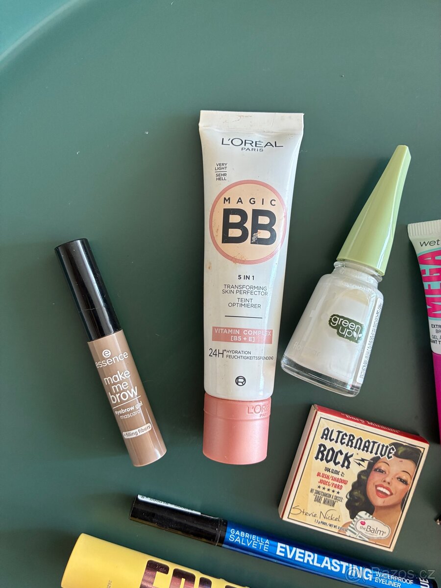 Sada dekorativni kosmetiky - 2