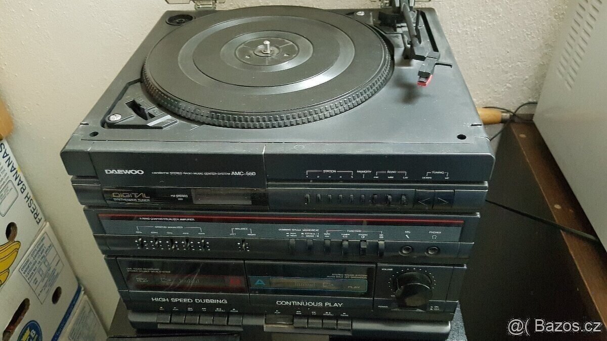 Gramofonová věž Daewoo - 2