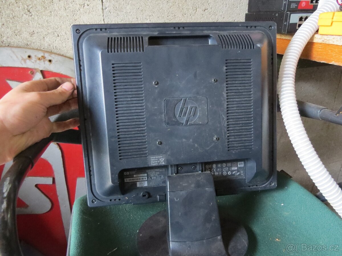 Monitor Compaq a HP - 2