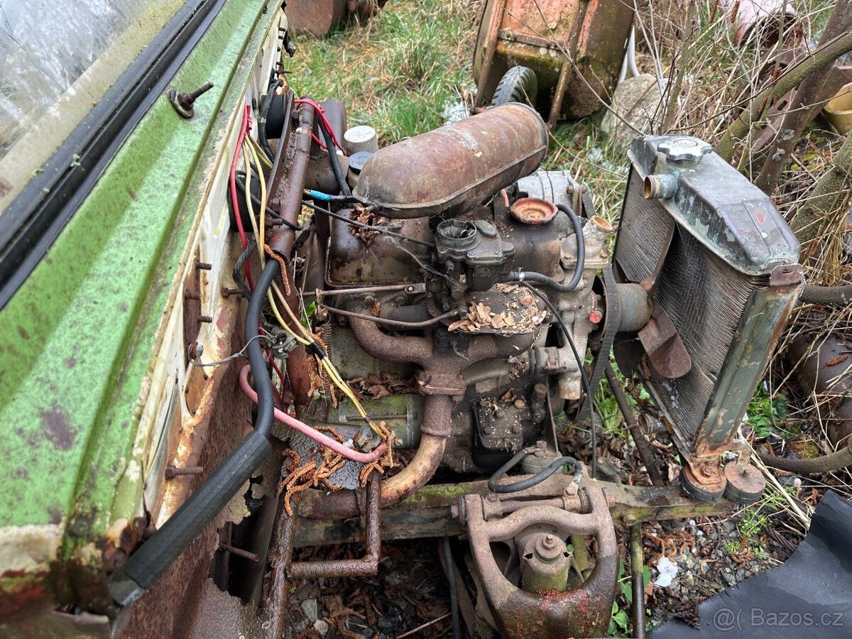 Škoda 985 Octavia - 2