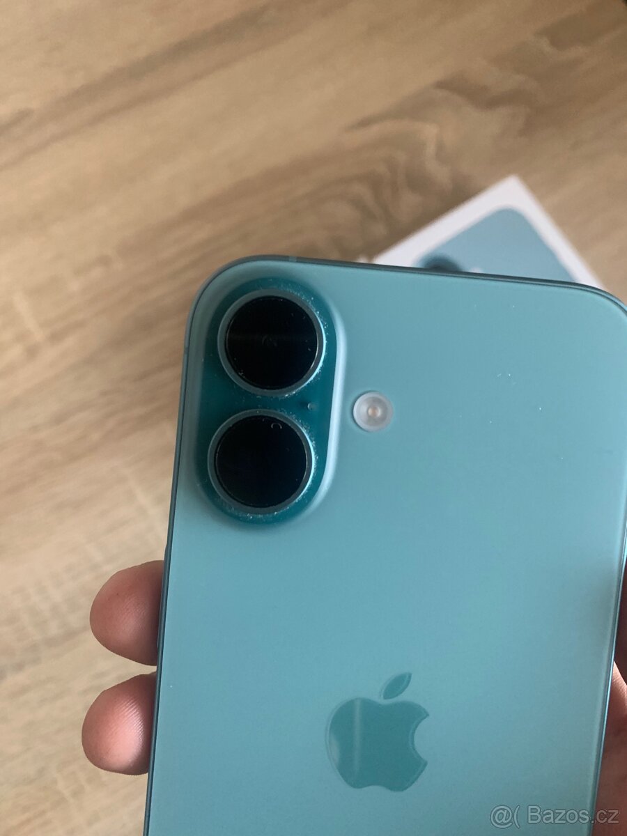 IPhone 16 zelený - 2