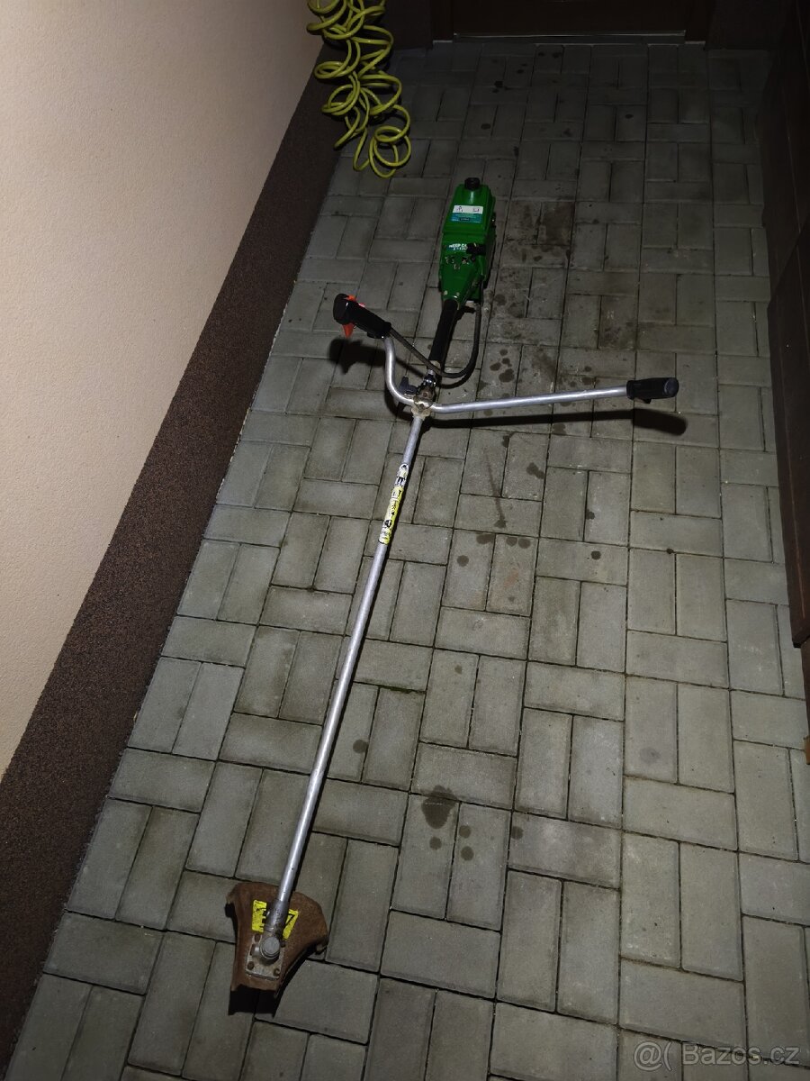 Křovinořez POULAN/WEED EATER - 2