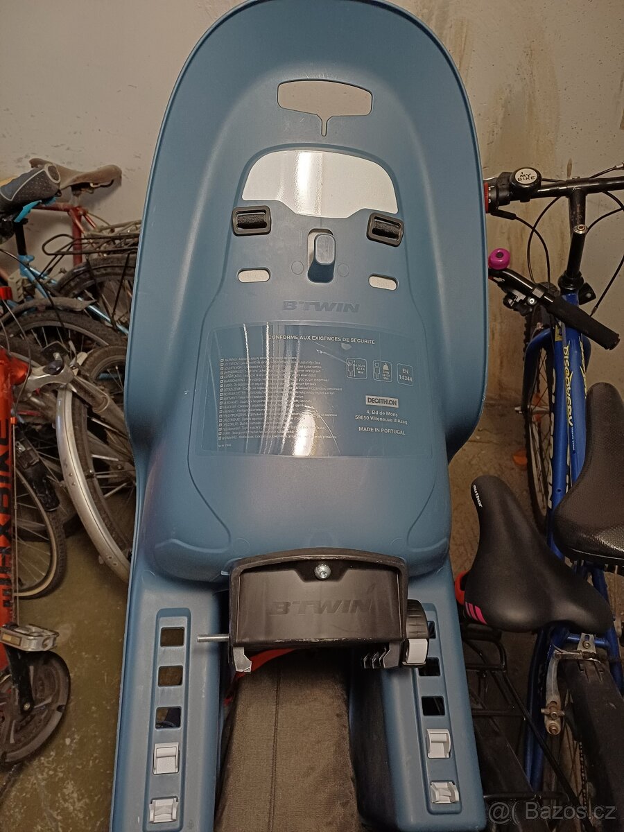 Sedačka s upevněním na nosič - 2
