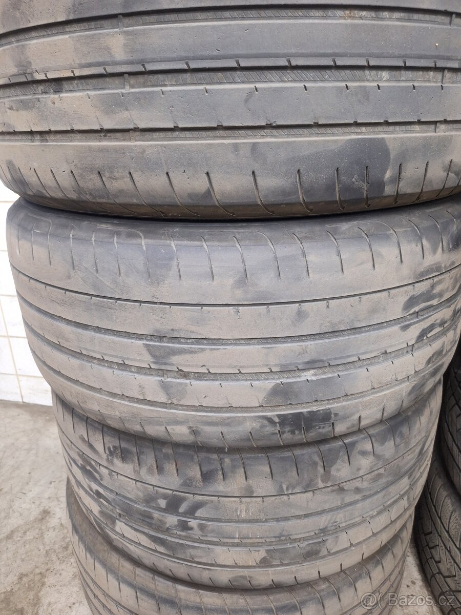 letni pneu 285/40/21 - 2
