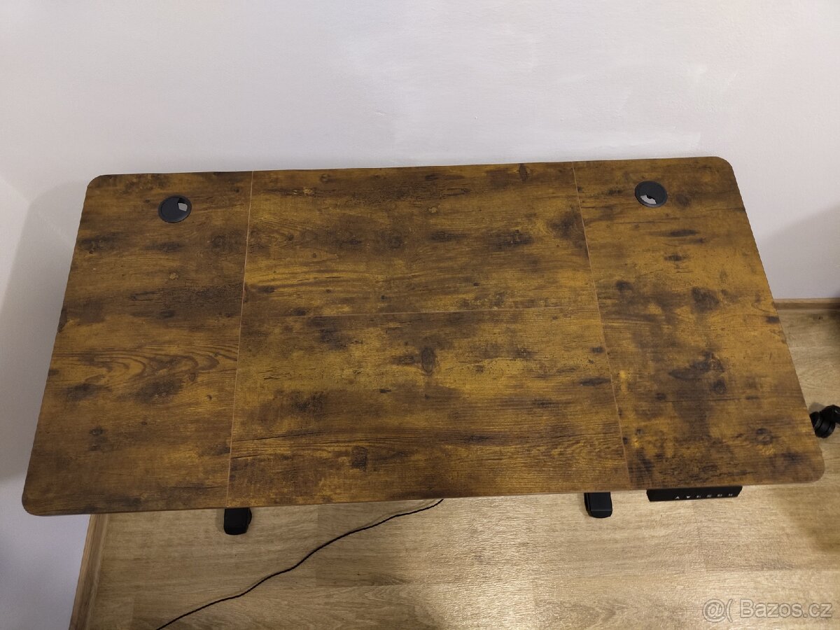 SONGMICS stůl (model LSDDE132K01) - 2