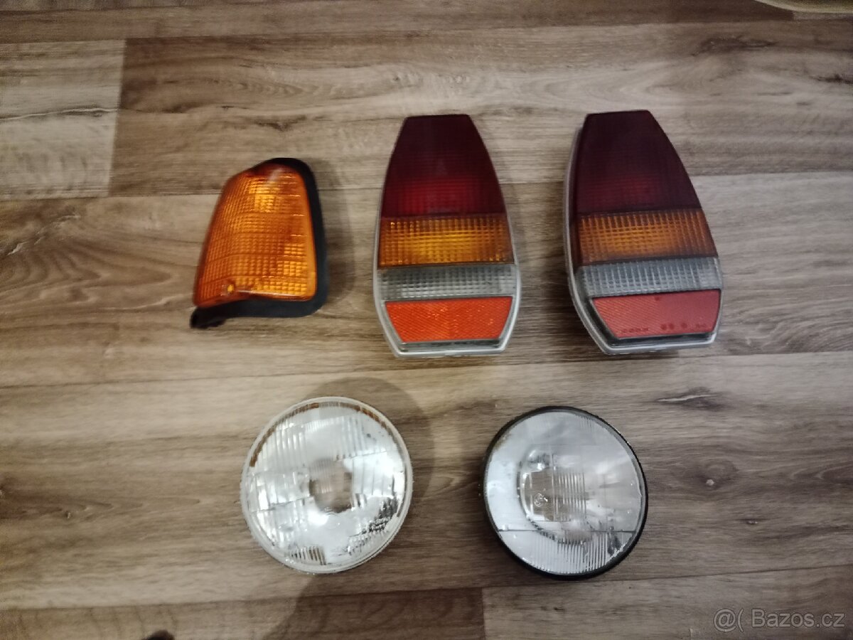 Prodam svetla na Skodu 105,120 - 2