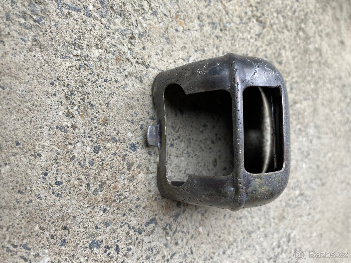 Zadní světlo JAWA kývačka mezityp - 2