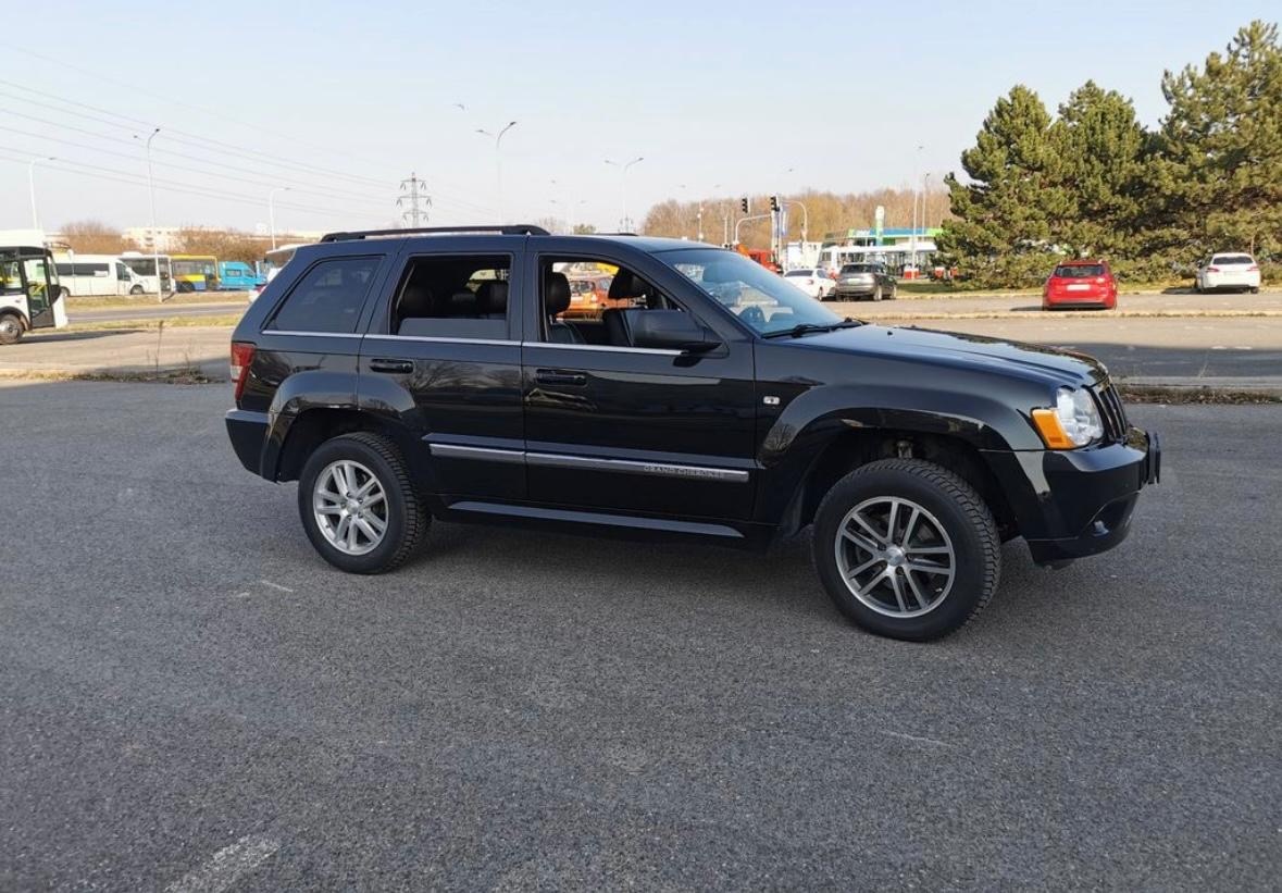 Jeep Grand Cherokee 3,0 CRD S-Limited 4x4 plná výbava - 2