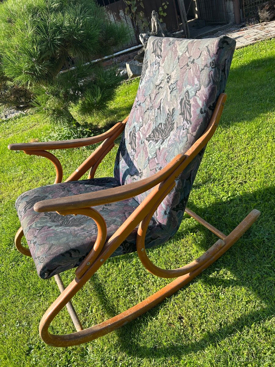 Retro houpací křeslo v nálezovém stavu - 2