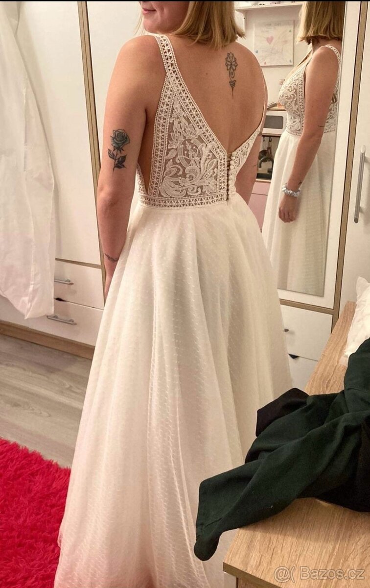 Krásné svatební šaty M/38-L/40 (vyčištěné v čistírně) - 2