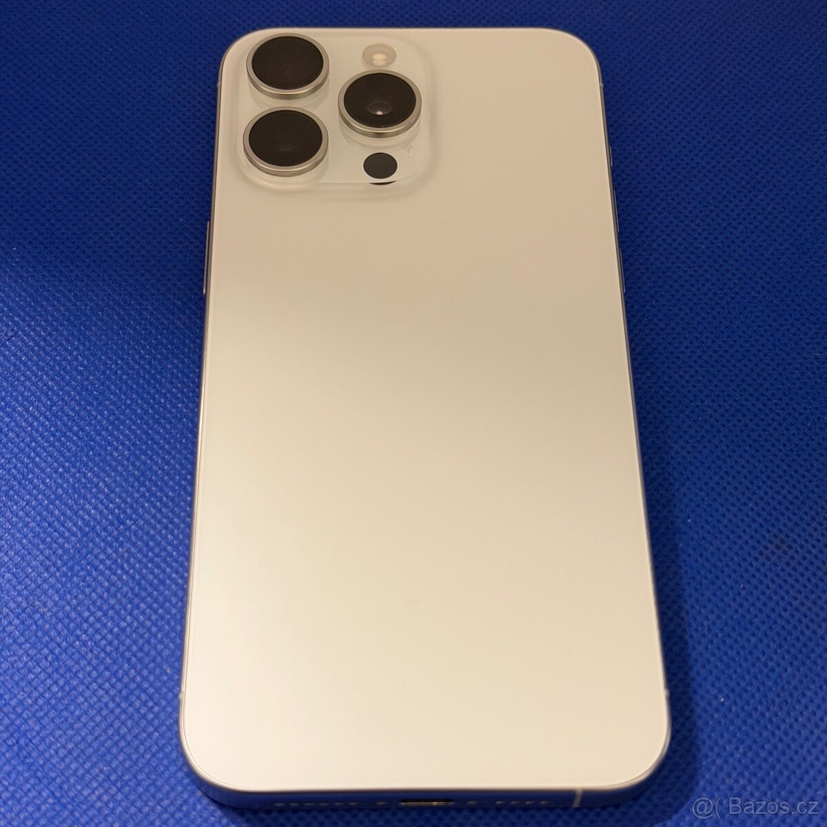 iPhone 15 Pro Max 256GB White Titanium - 2