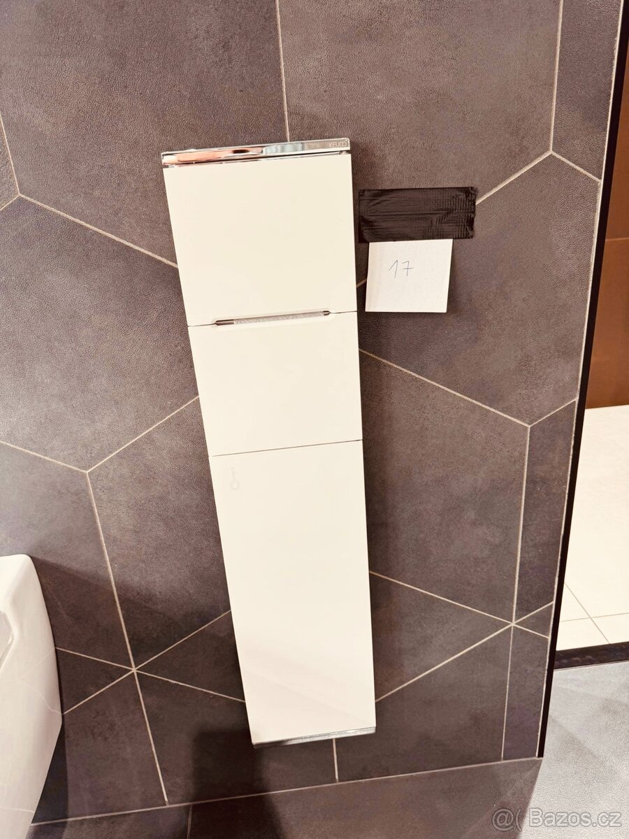 PRODÁM LUXUSNÍ NÁBYTEK DO KOUPELNY - 2