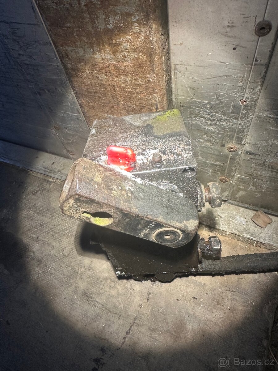 Pumpa zvedání kabiny Avia Daewoo A75 - 2