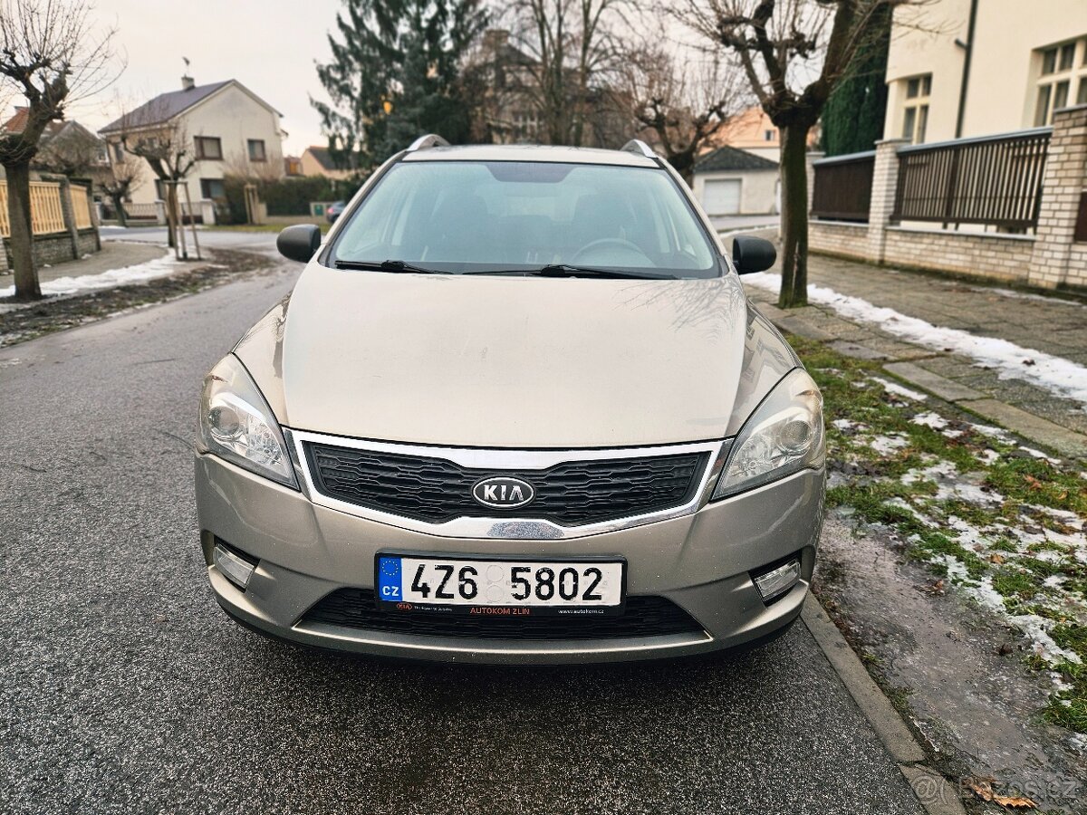Kia Ceed 1.4 benzín 77kw 90 tis km - 2