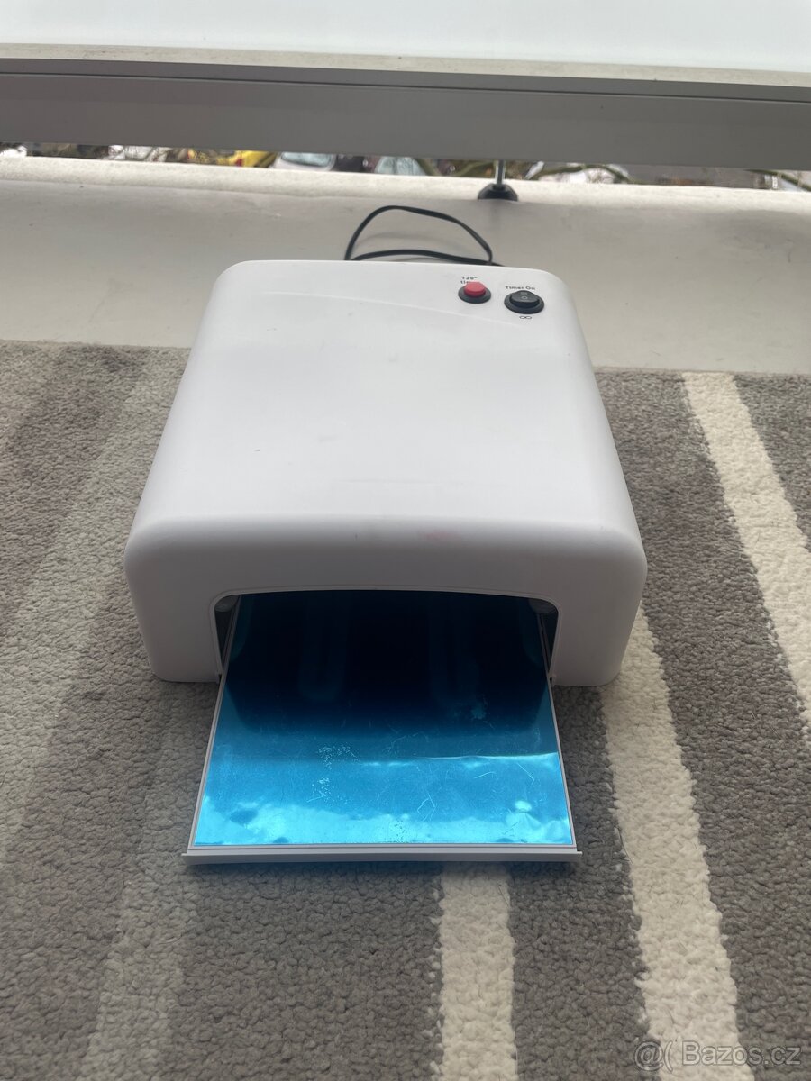 UV lampa na nehty - 2