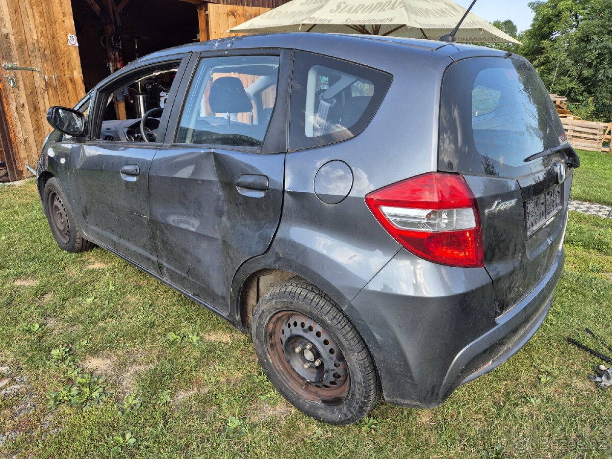 HONDA JAZZ 1.2 66KW náhradní díly 2013-2015 - 2