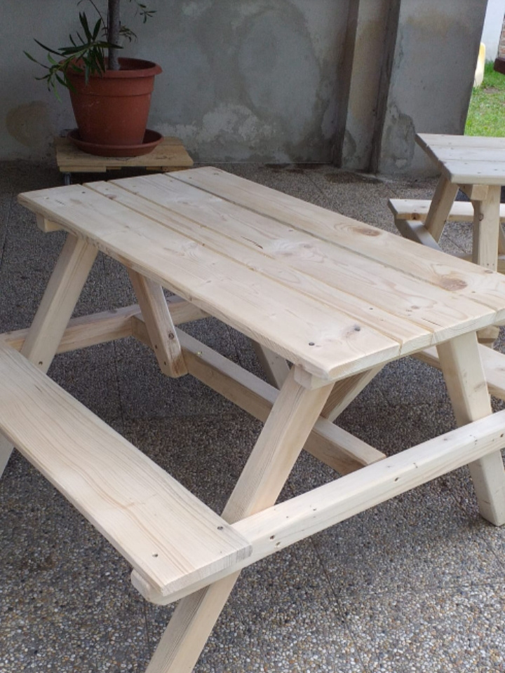 prodám zahradní posezení - 2