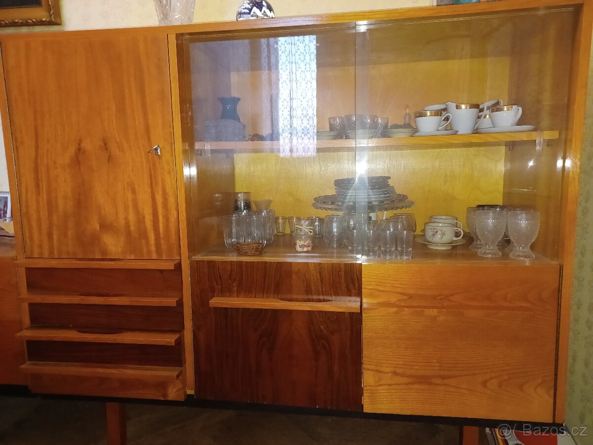 Sekretář - Brusel - 2