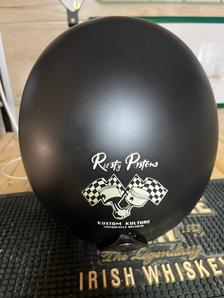 Helma na motorku - 2