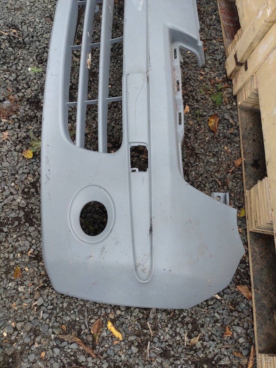 Nárazník Nissan Micra K12 - 2