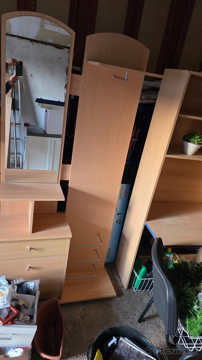 Předsíňová stěna za odvoz - 2