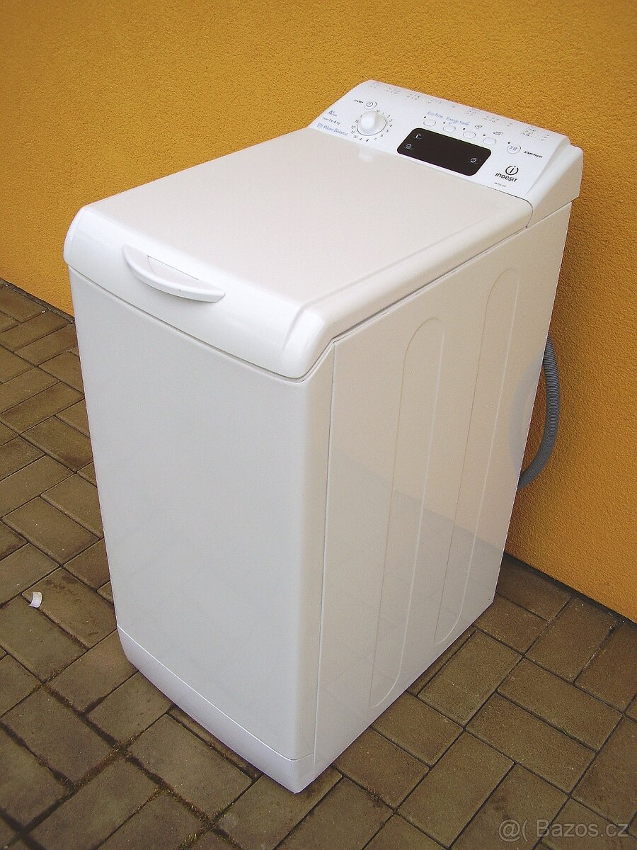 Pračka INDESIT s vrchním plněním - 2