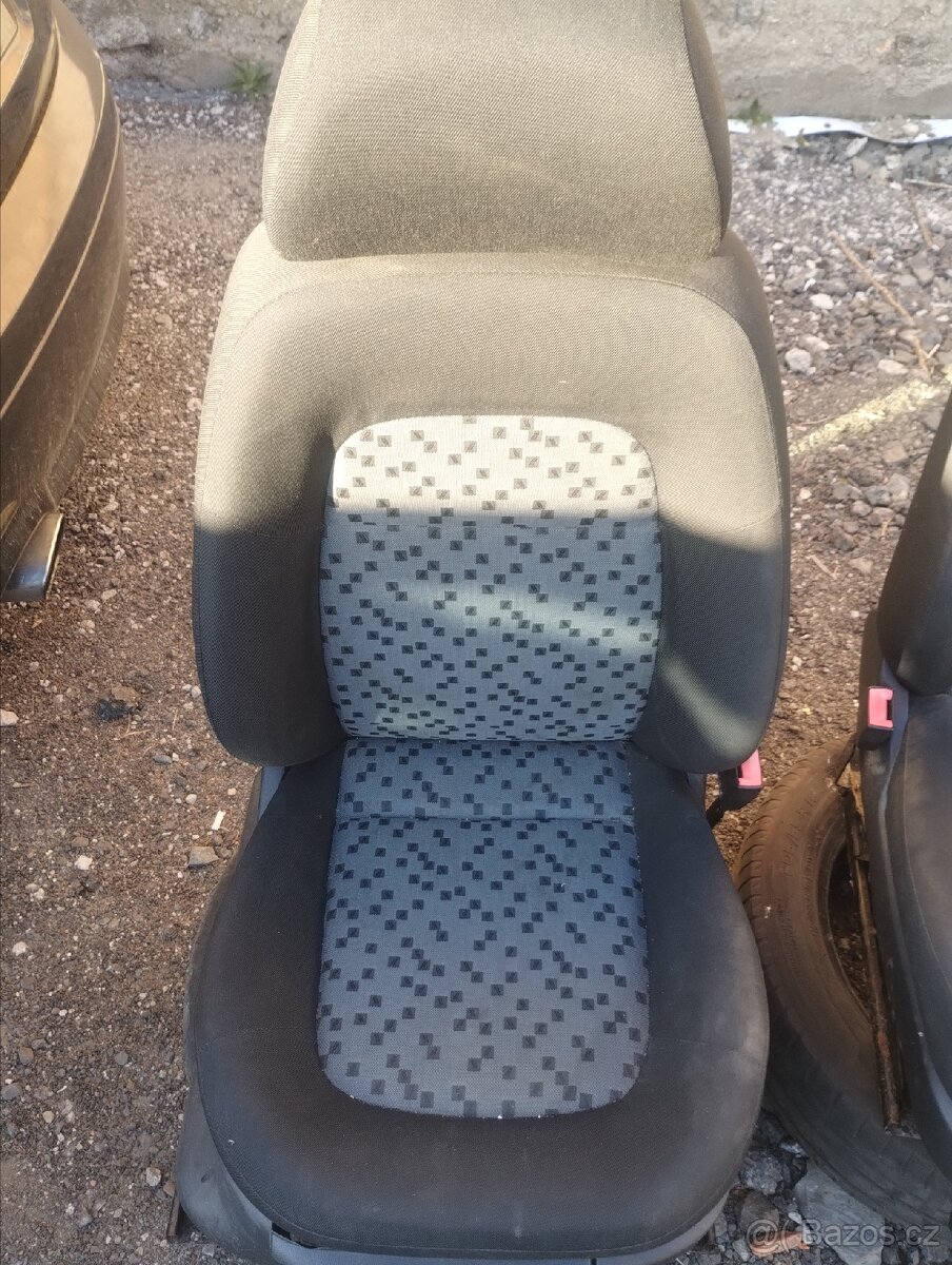 Sedačky Škoda Fabia - 2