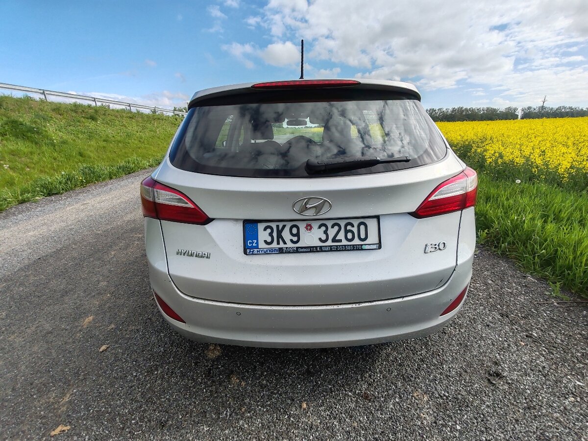 Hyundai i30 1.6 D - 2