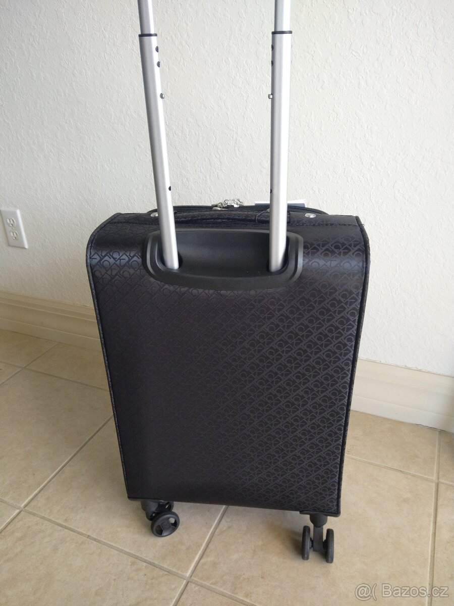 Calvin Klein - kabinové zavazadlo. - 2