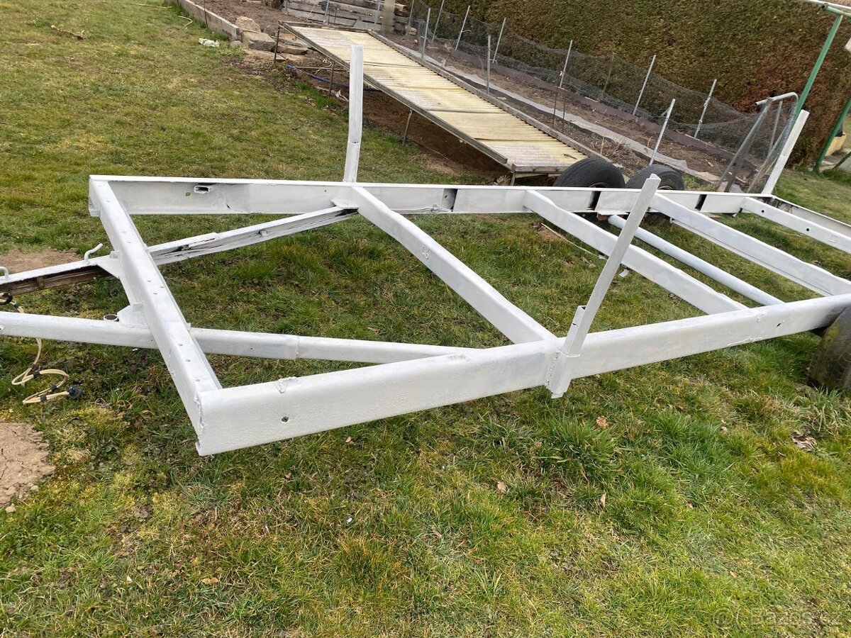 Dvounápravový přívěs na dřevo bez TP - klaďák - 2