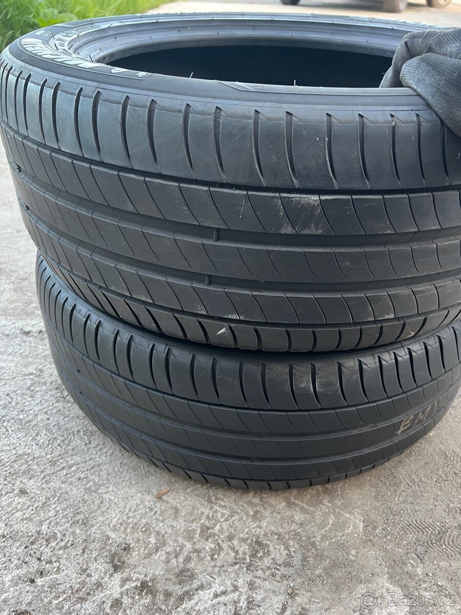 Pneu Michelin letní 245/45/18 DOT1515 - 2