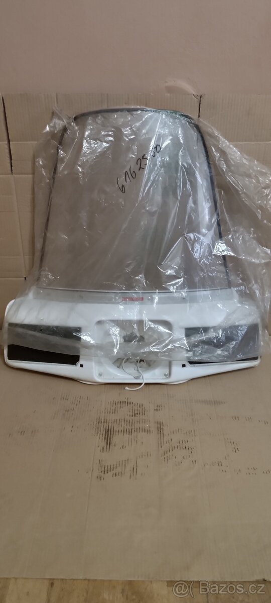 CUPPINI plexisklo - větrný štítek 02 - 2