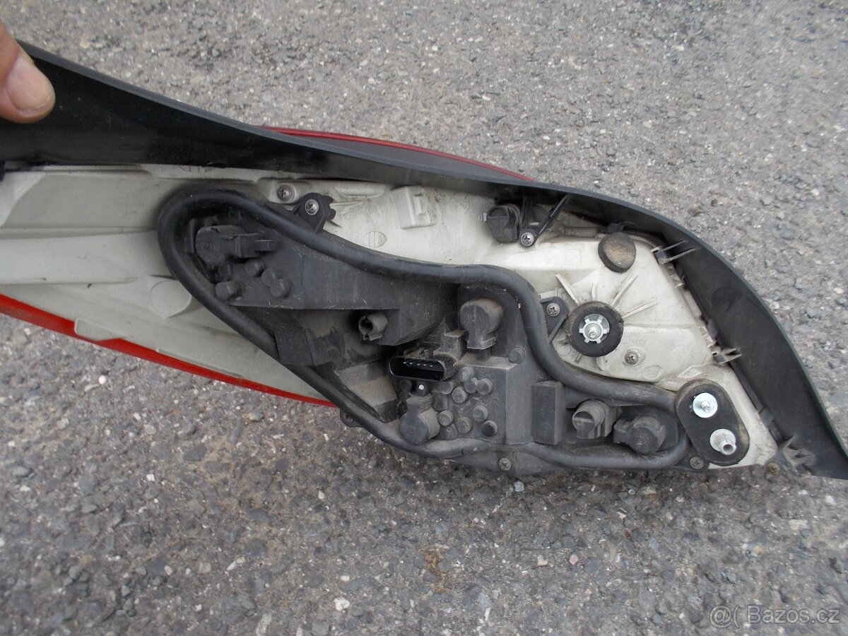 Pravé zadní světlo Opel Insignia sedan - 2