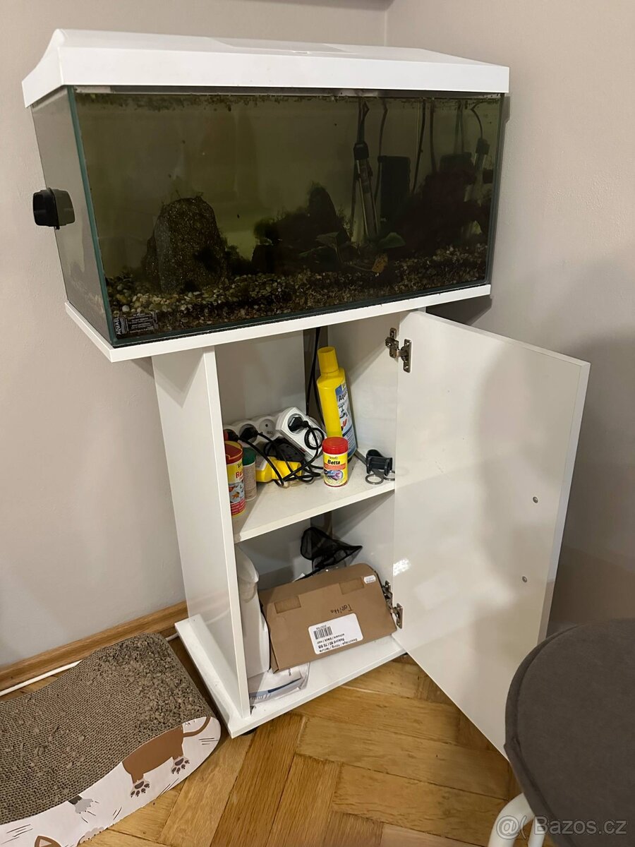 Akvárium 54l + skříň + doplňky k akva - 2